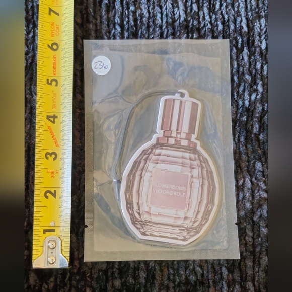 Freshie-FlowerBomb-Viktor&Rolf Air Freshener-MANY FRAGRANCES AVAILABLE!! - Picture 3 of 6